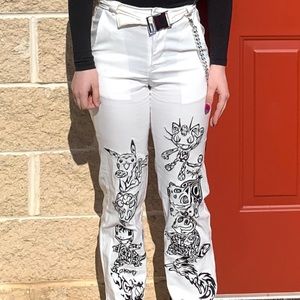 WHITE OMIGHTY POKÉMON PANTS🤍🖤